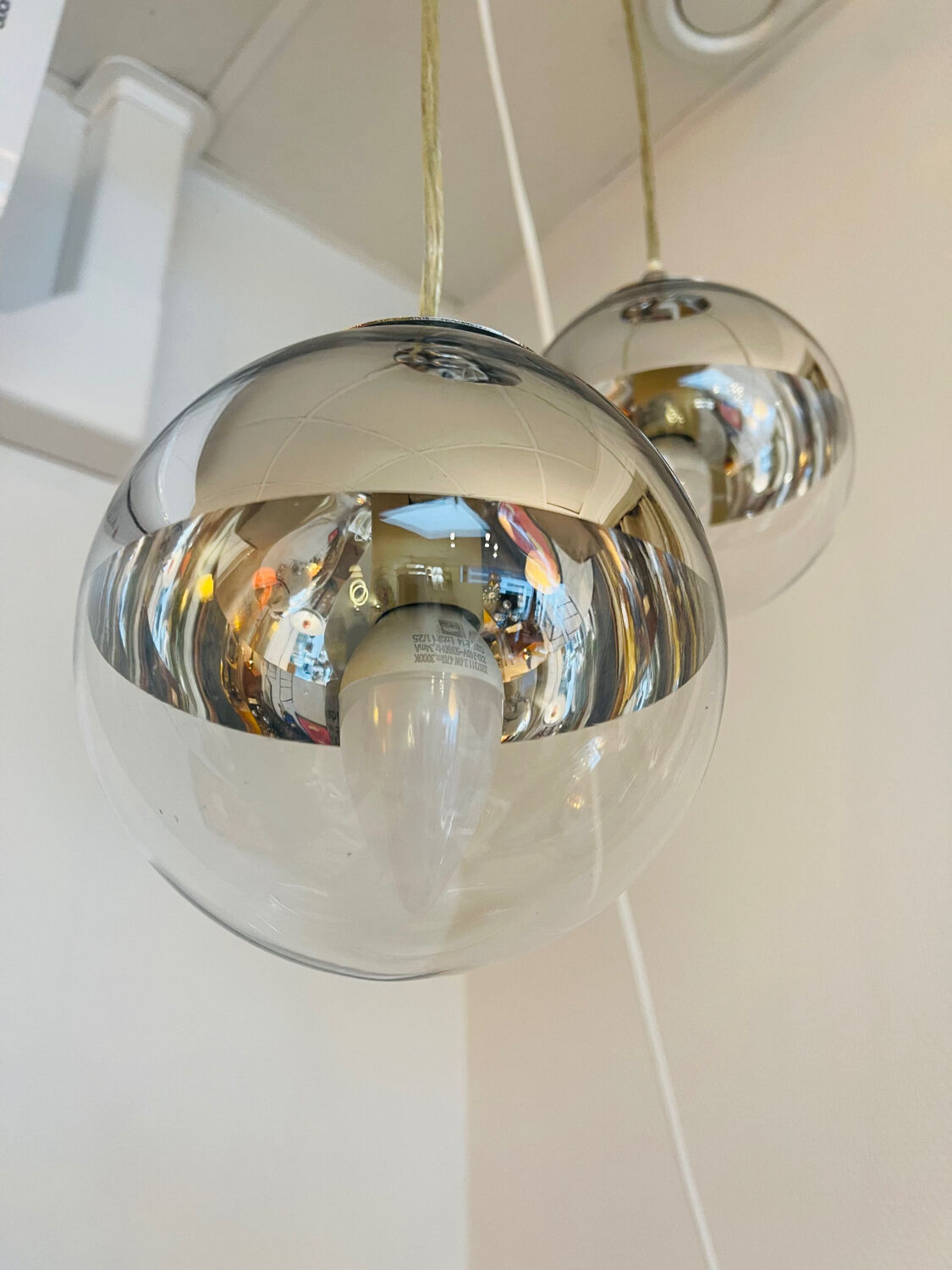 Suspension with triple chrome spheres – 70s spirit