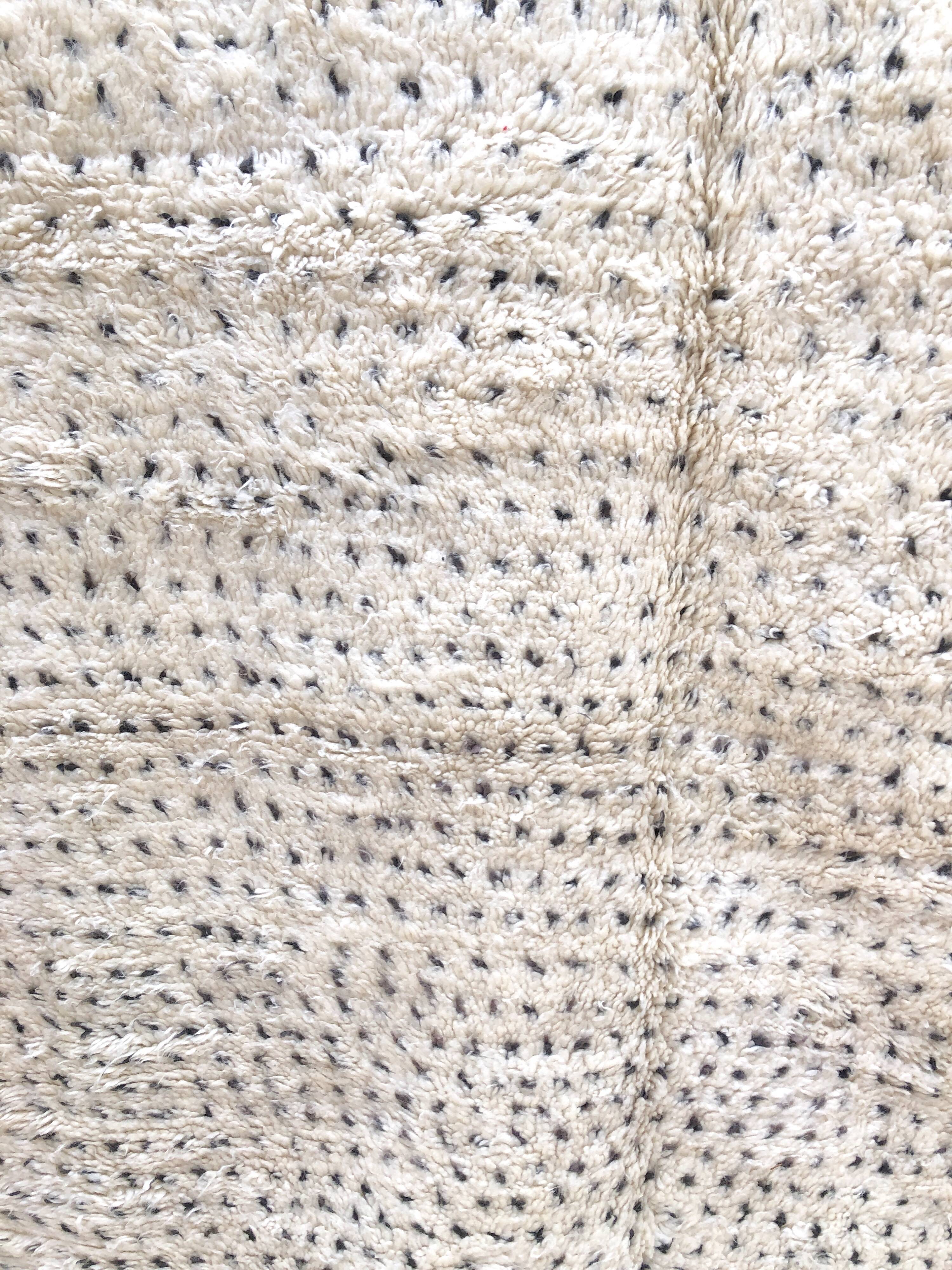 Moroccan Berber carpet Marmoucha with polka dots anthracite grey 2, 78x1, 66m