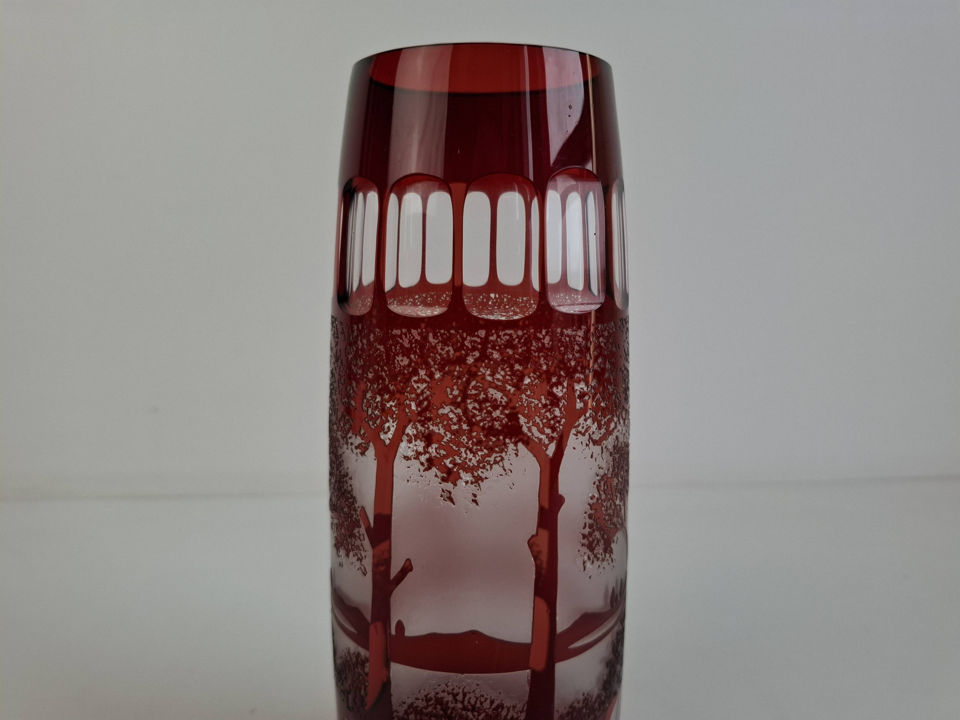 Egermann Art Deco Ruby Cut Overlay Vase, Czechoslovakia, circa 1920