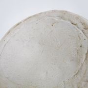 Superbe pichet en grès blanc et rouge signé Moon