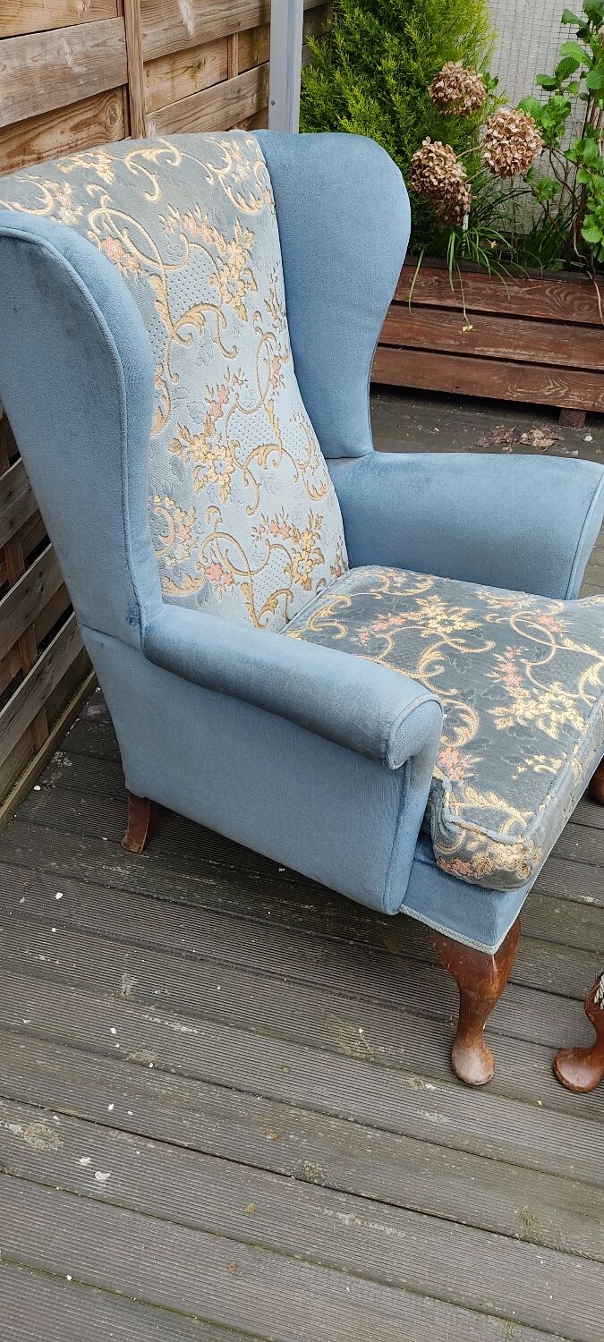 Parker Knoll PK 720 Chair and Footrest