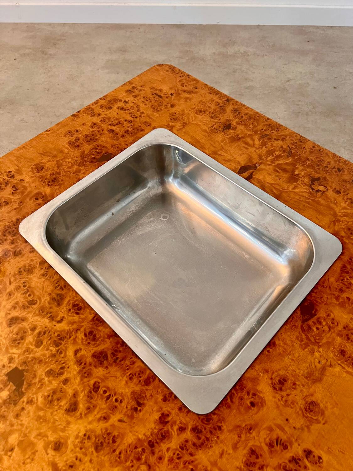 Italian design elm burl coffee table from the 70s Roche Bobois