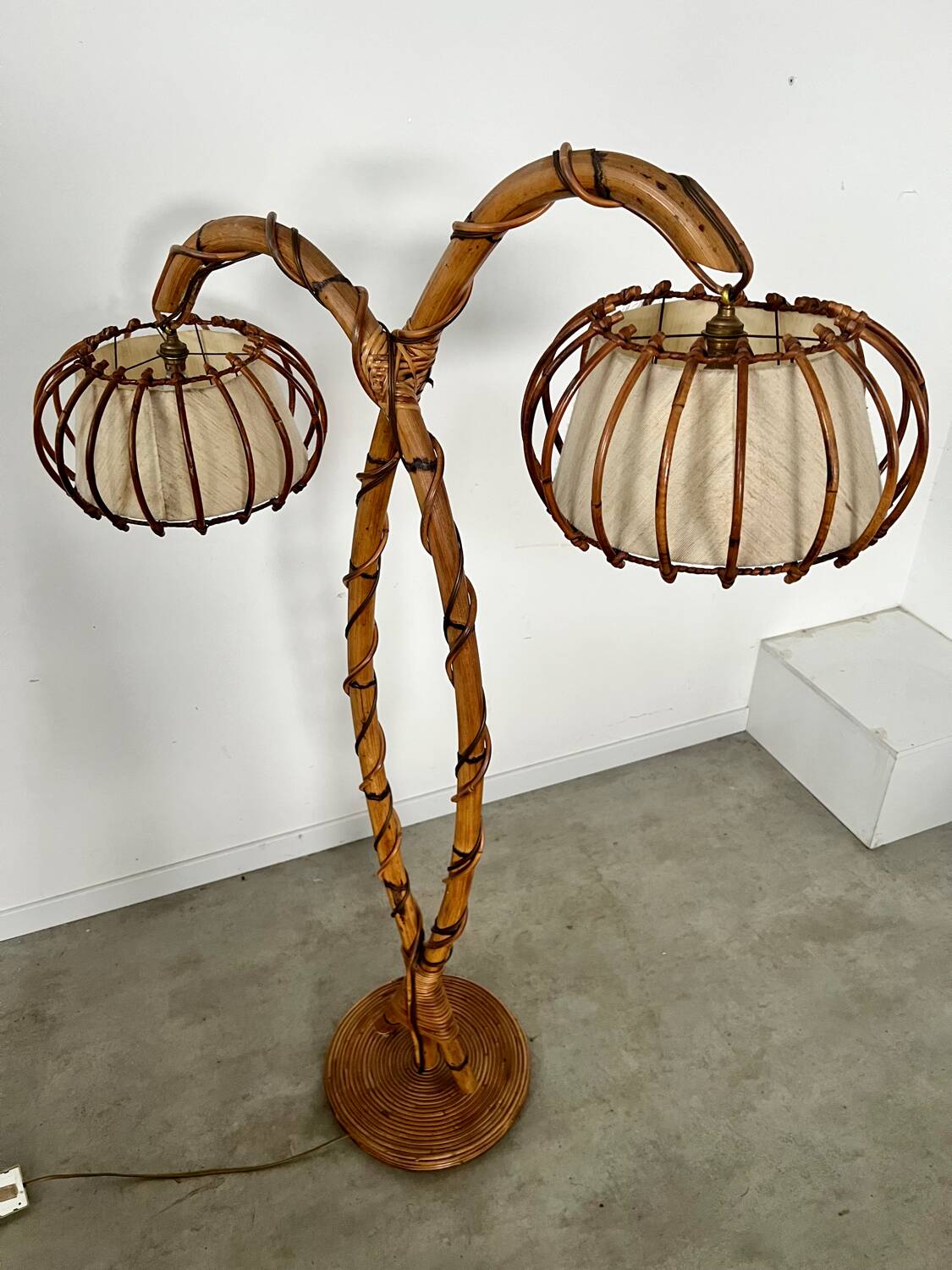 Old bamboo and rattan floor lamp design 60s Louis Sognot vintage lamp