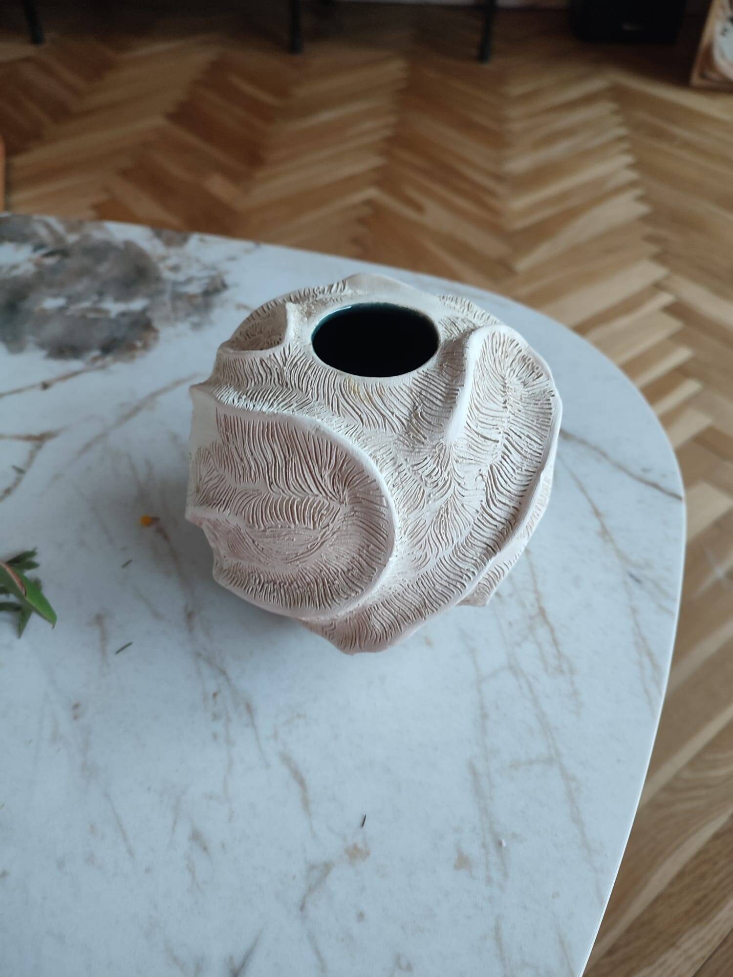 Round matte ceramic vase