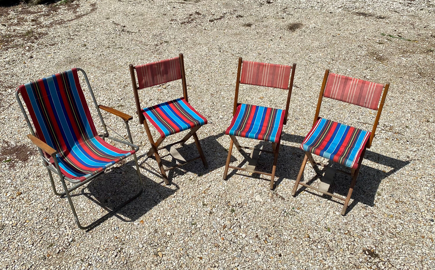 3 vintage folding chairs in canvas and wood