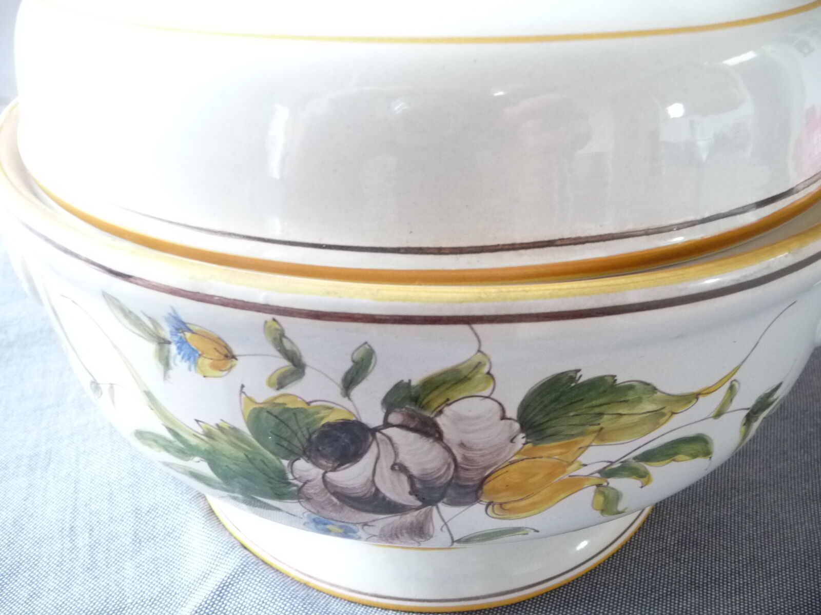 Soup tureen for table centre Old Rodez