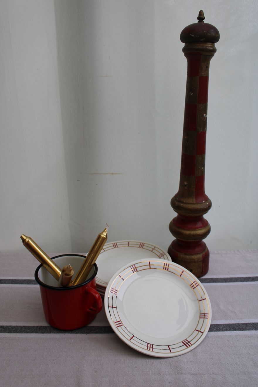 Set of 6 dessert plates