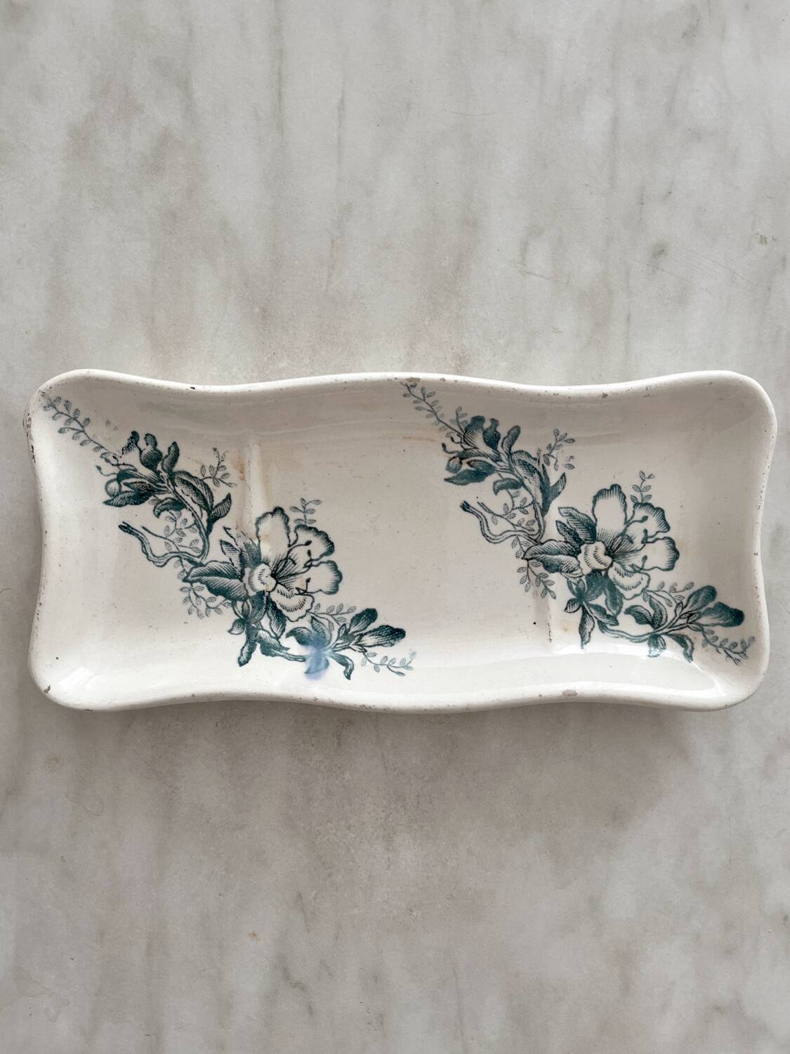 Empty pocket soap dish "Floréal" iron earthenware from Lyon