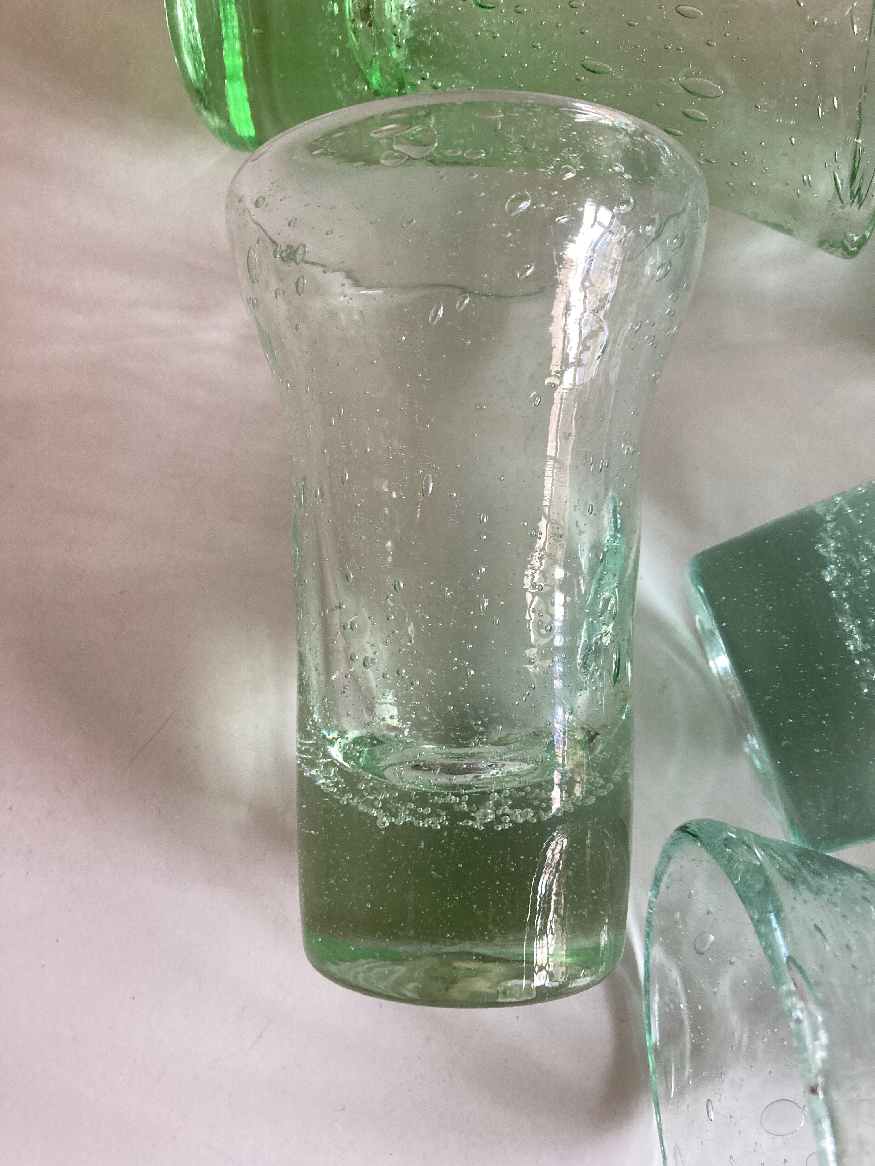 Set of 7 Biot cups in bubbled glass 1970