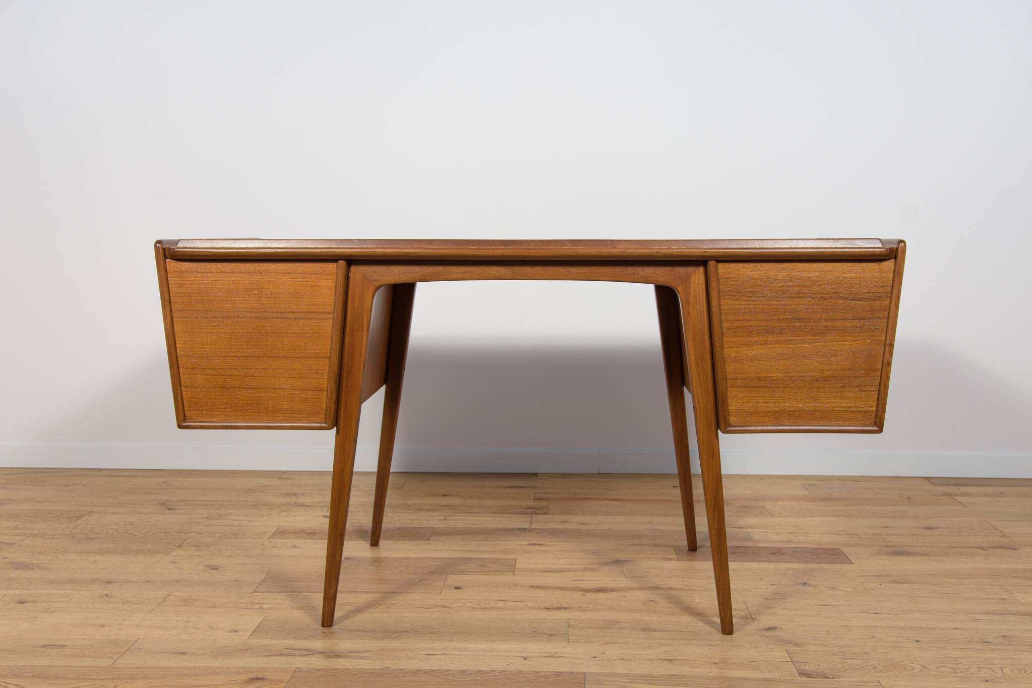 Mid-Century Teak Desk by Svante Skogh for AB Möbelfabriken Balder, Sweden, 1950s