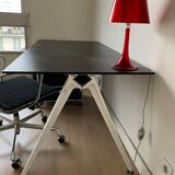 Design Grum table