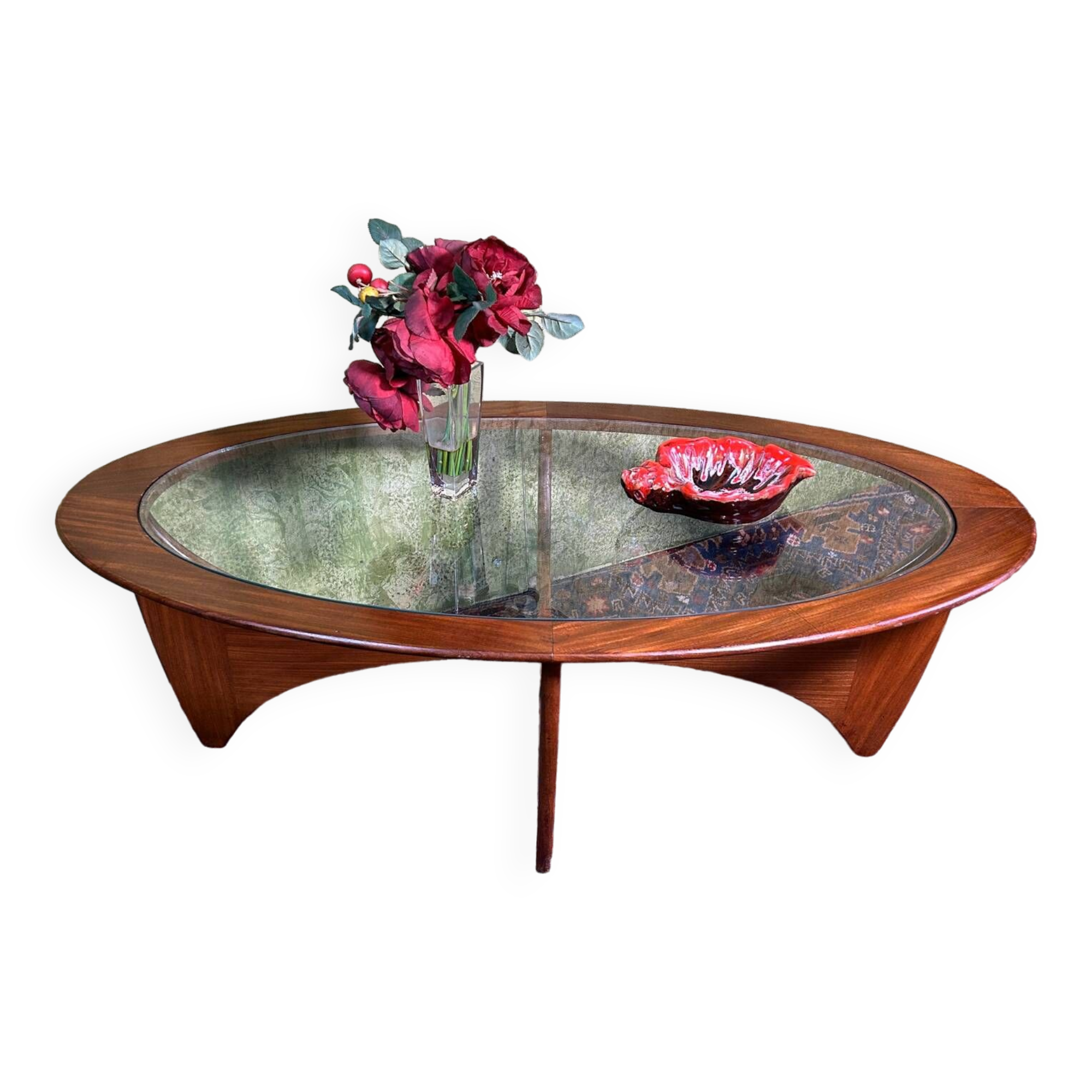 Table basse vintage rétro vintage ovale en teck par GPlan 1960