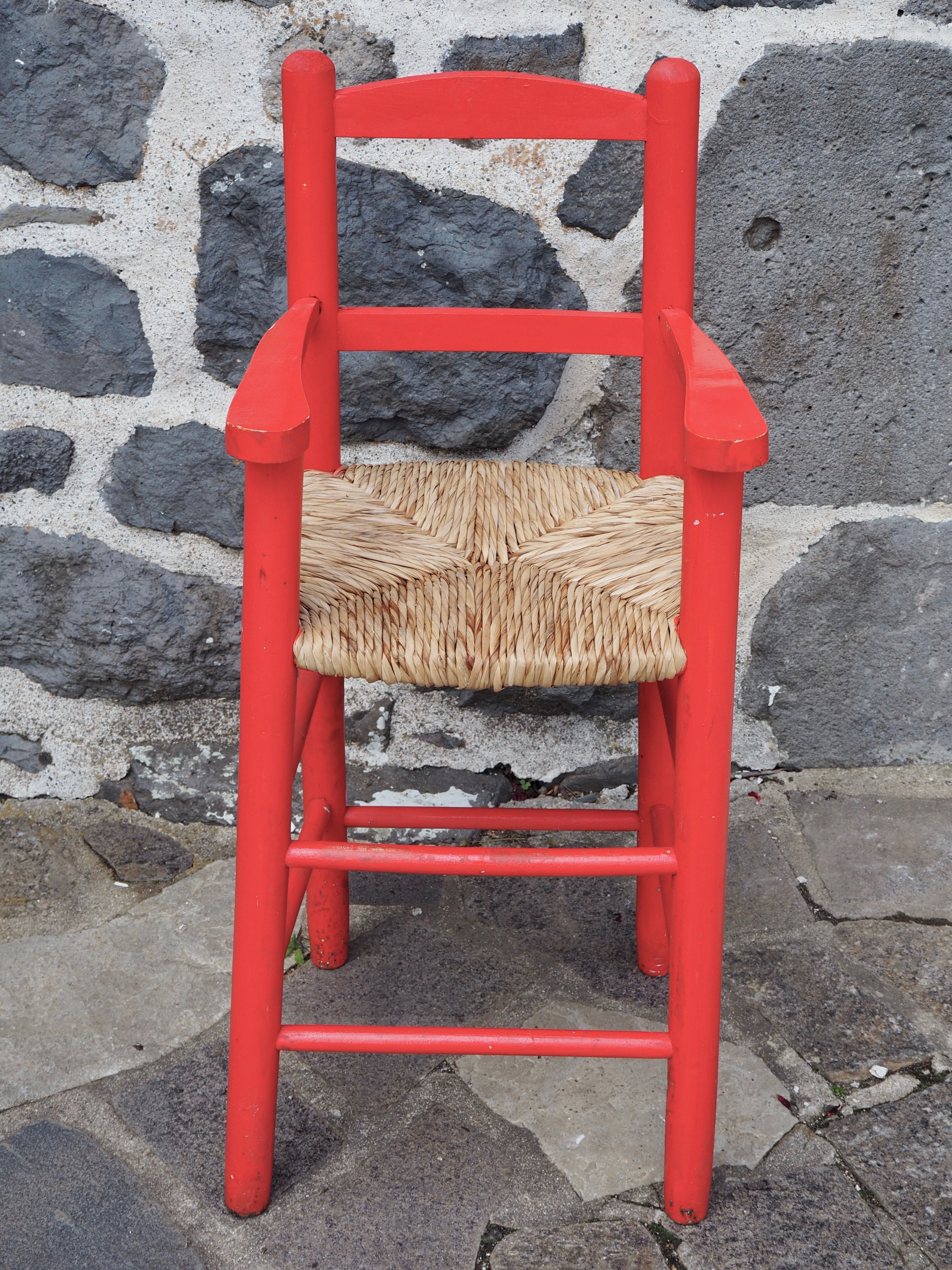 Straw high chair for children
