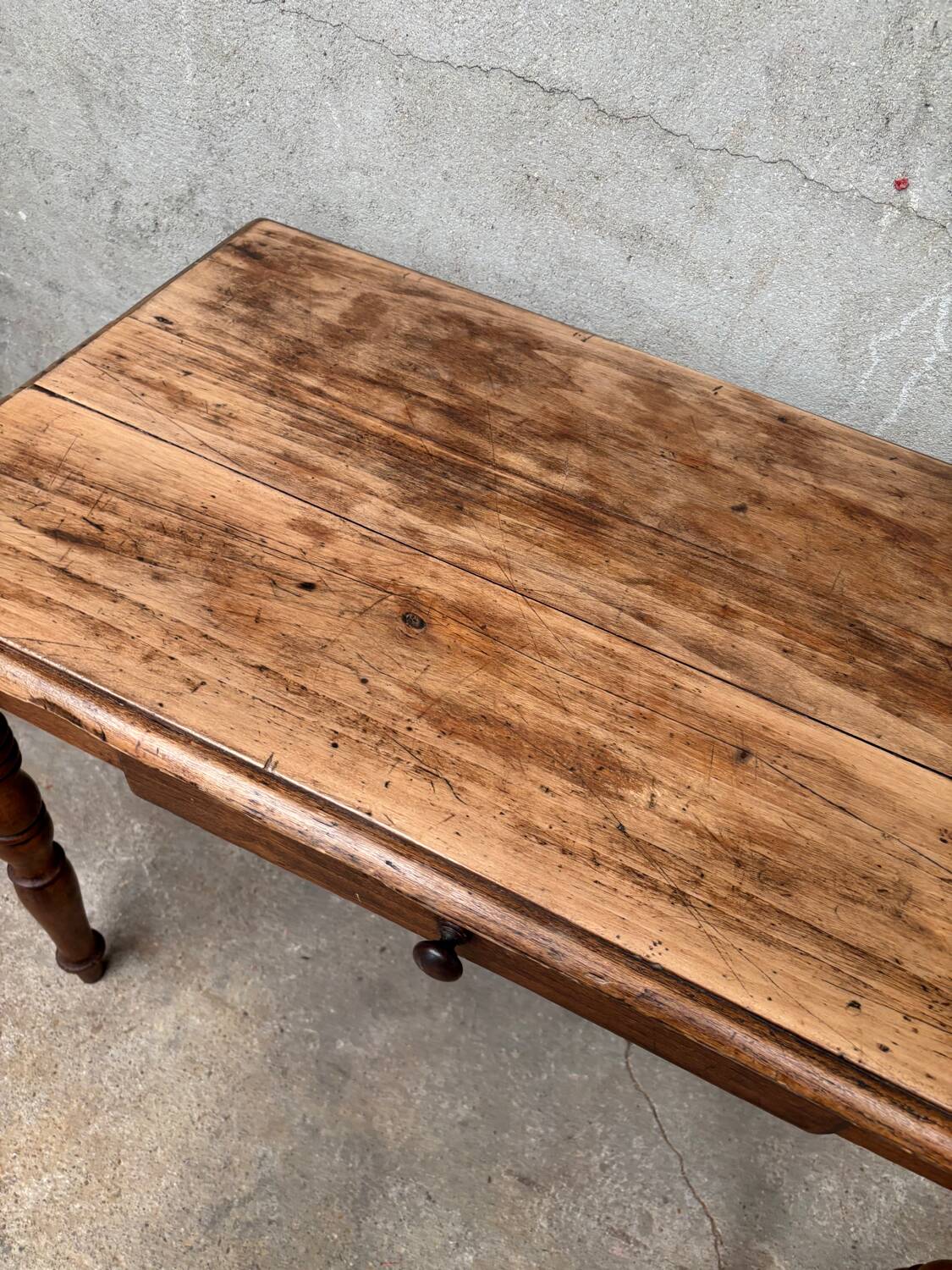 Small desk or small old table