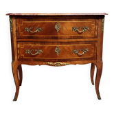 Commode sauteuse de Dame, galbée, style Louis XV réalisée en bois précieux