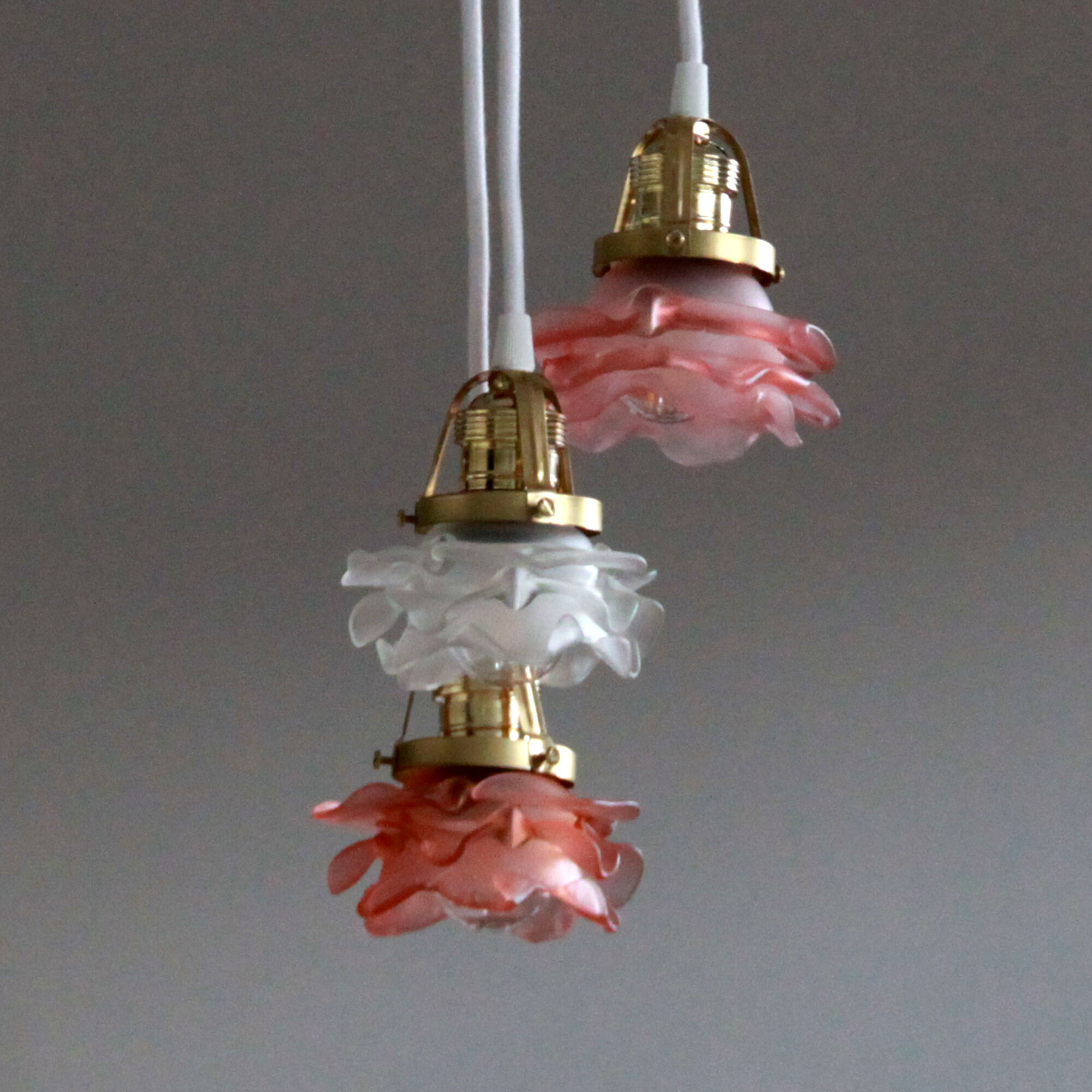Chandelier suspension waterfall 3 lamps glass paste flower pink tulip old art deco