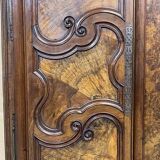 Bressane wardrobe of Louis XV period in walnut and walnut magnifying glass 18th