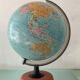 Globe terrestre vintage des années 70-80
