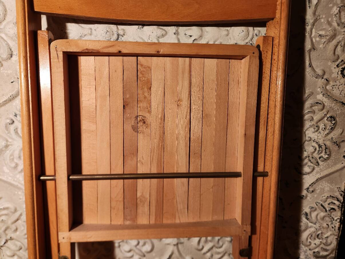 Set of 4 vintage wooden folding chairs