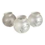 Set of 3 globes with matte glass lampshades and engraved decoration