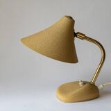 Petite lampe de table laquée beige du milieu du siècle avec abat-jour réglable, années 1950