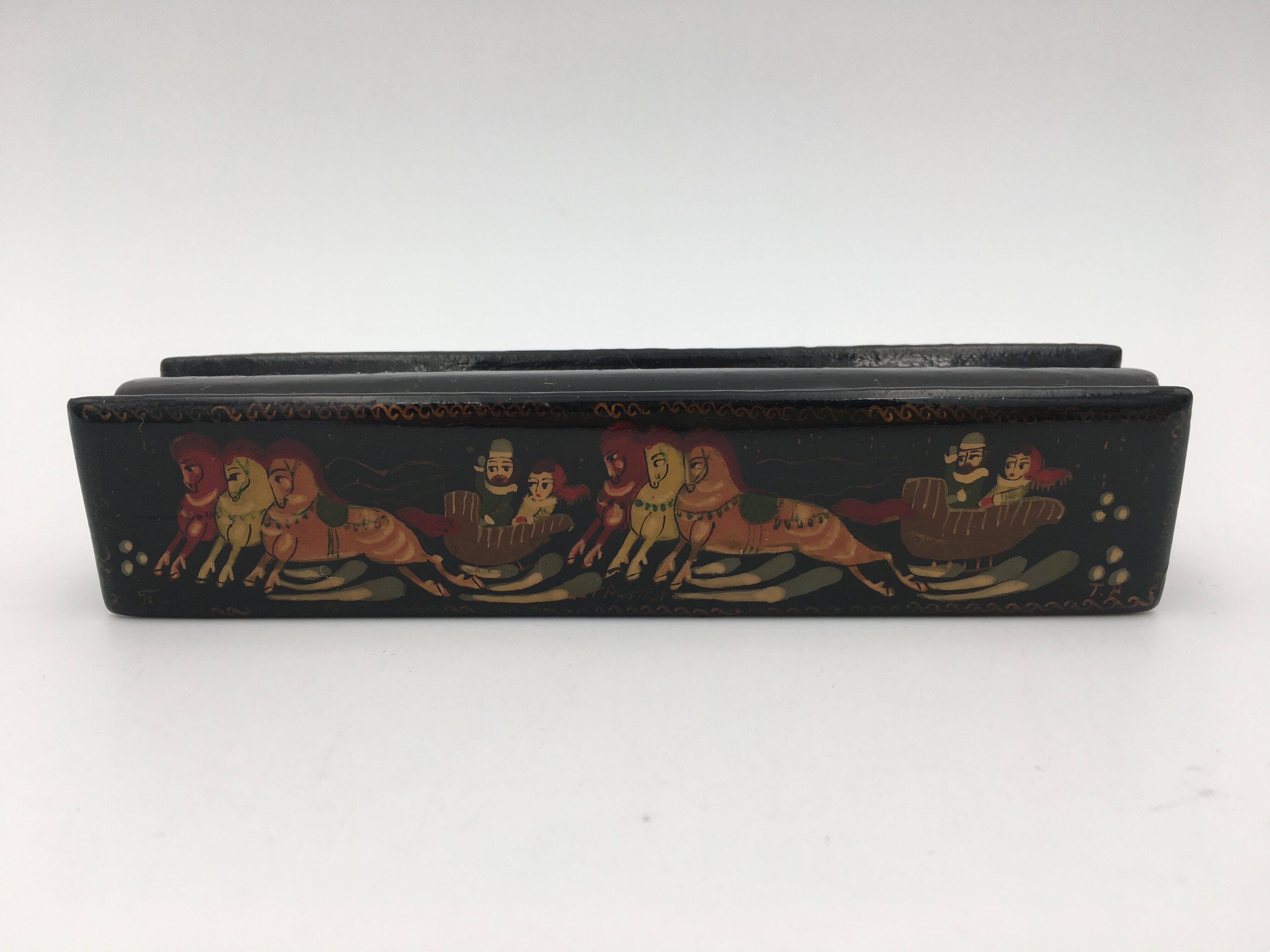Russian papier-mâché, black, troika decoration, signed - 20th century