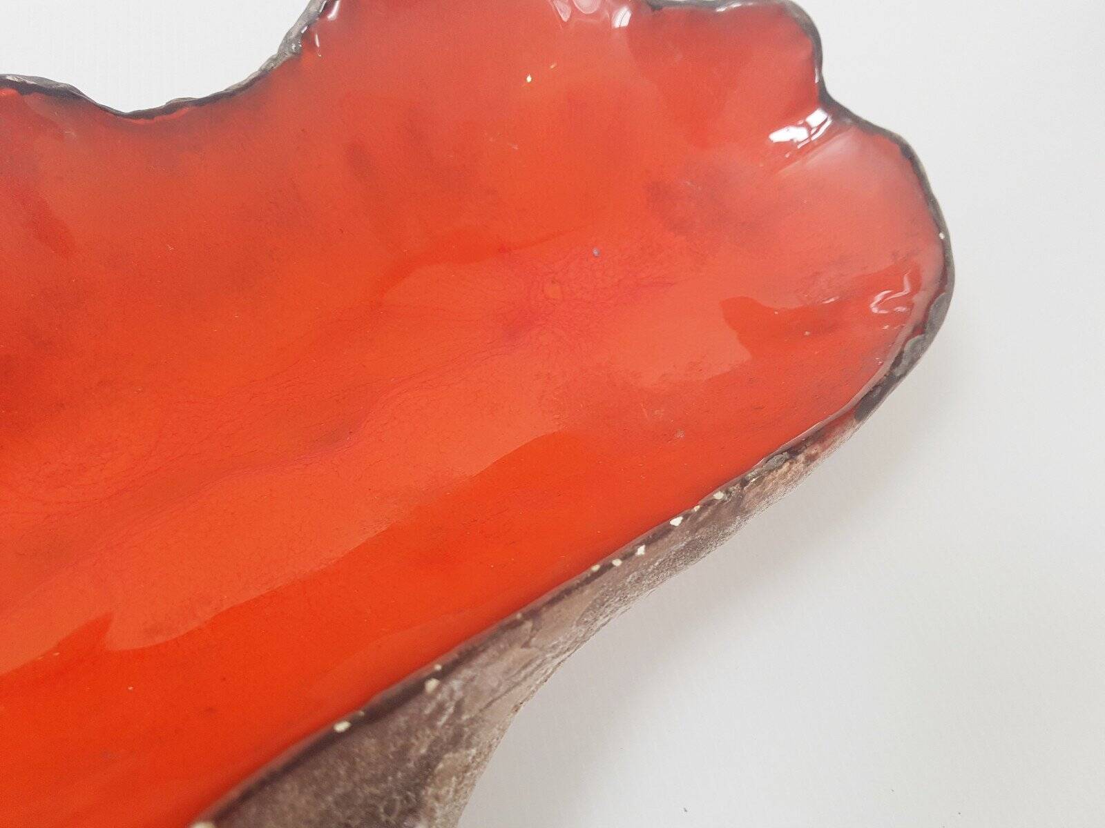 Red ceramic fruit bowl & vintage wood imitation from the 1960s