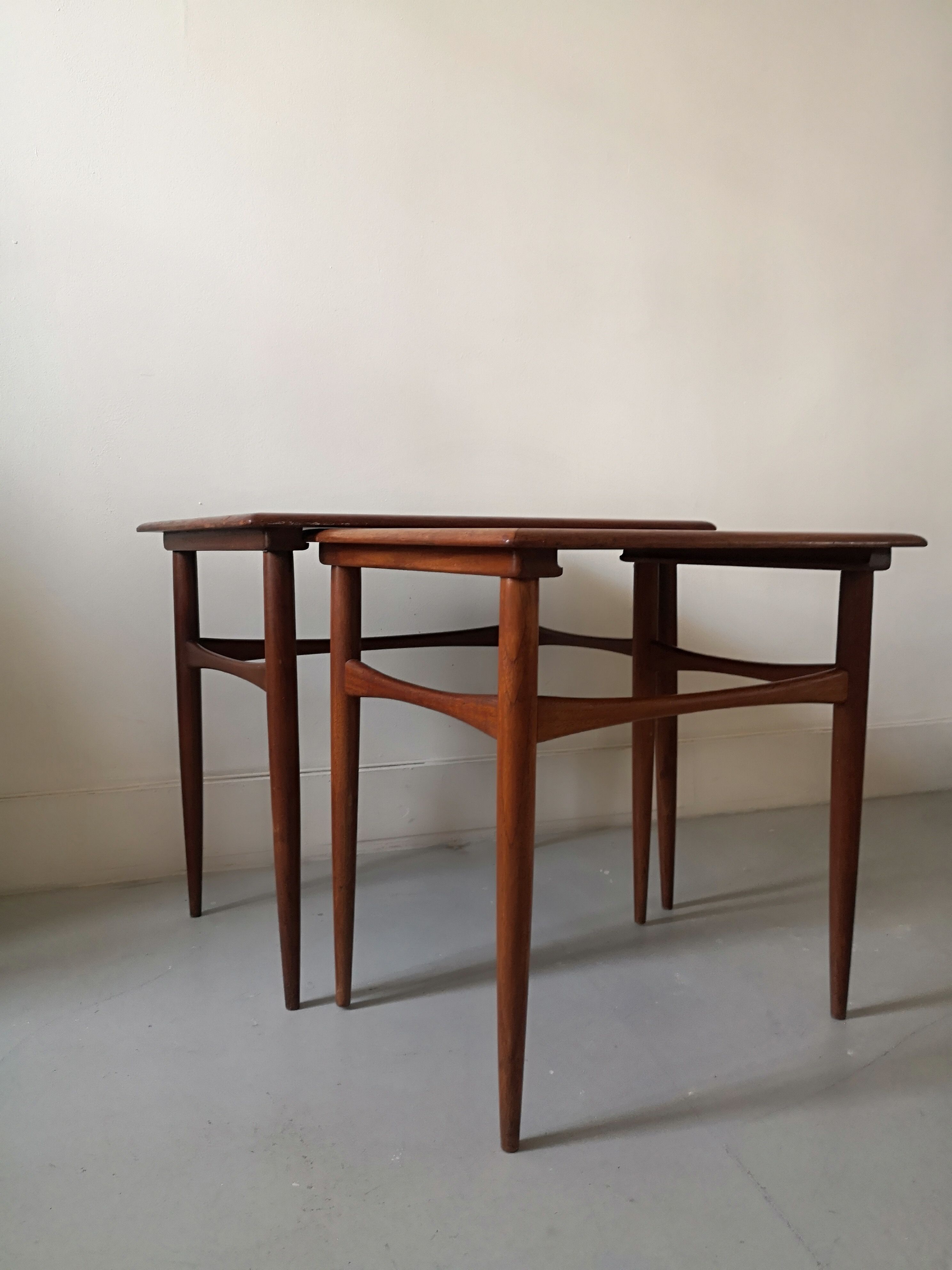 Table gigogne scandinave en teck veritable, 1970