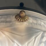 Vintage washbasin suspension