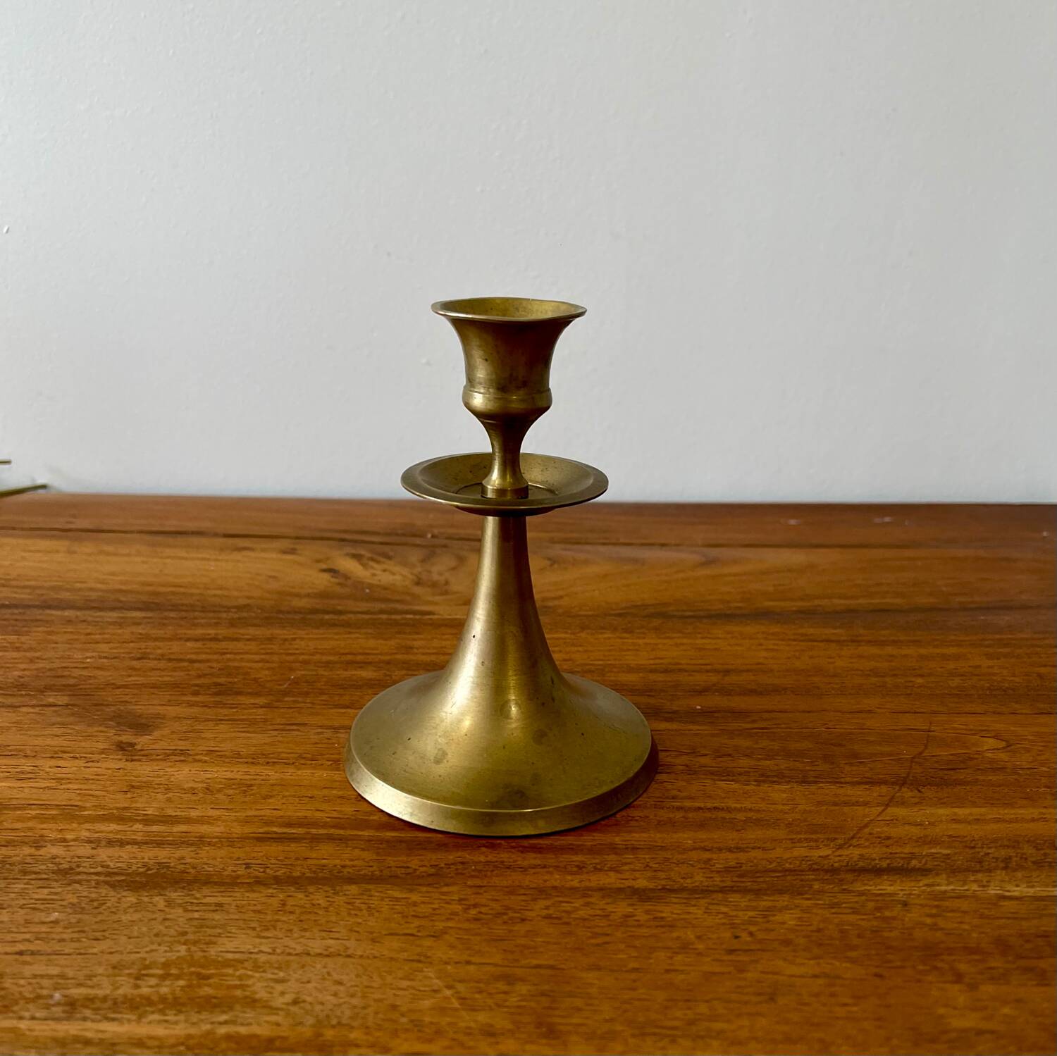 Brass candle holder with collar