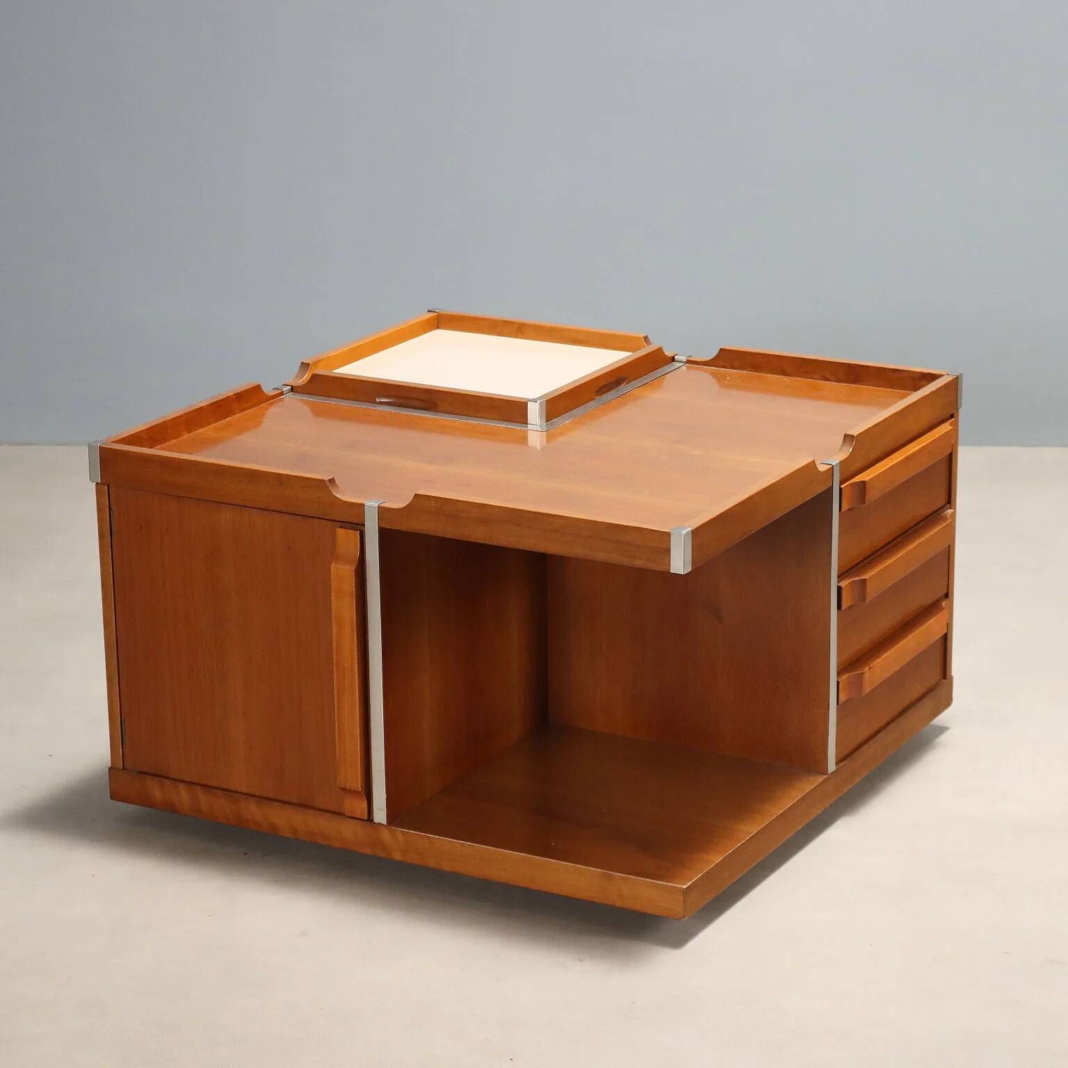 Vintage coffee table in Tanganyika walnut, Italian design, 1970s.