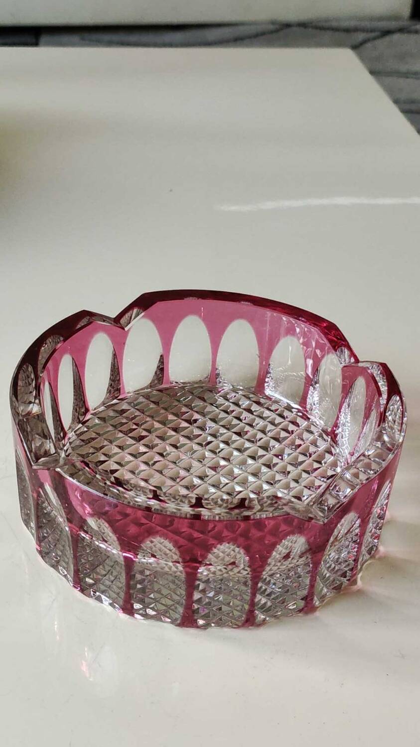 Large Val St-Lambert Ashtray/Vacuum Bin. Cranberry. Oval/Cross-hatched Patterns. Diam 15.5 cm