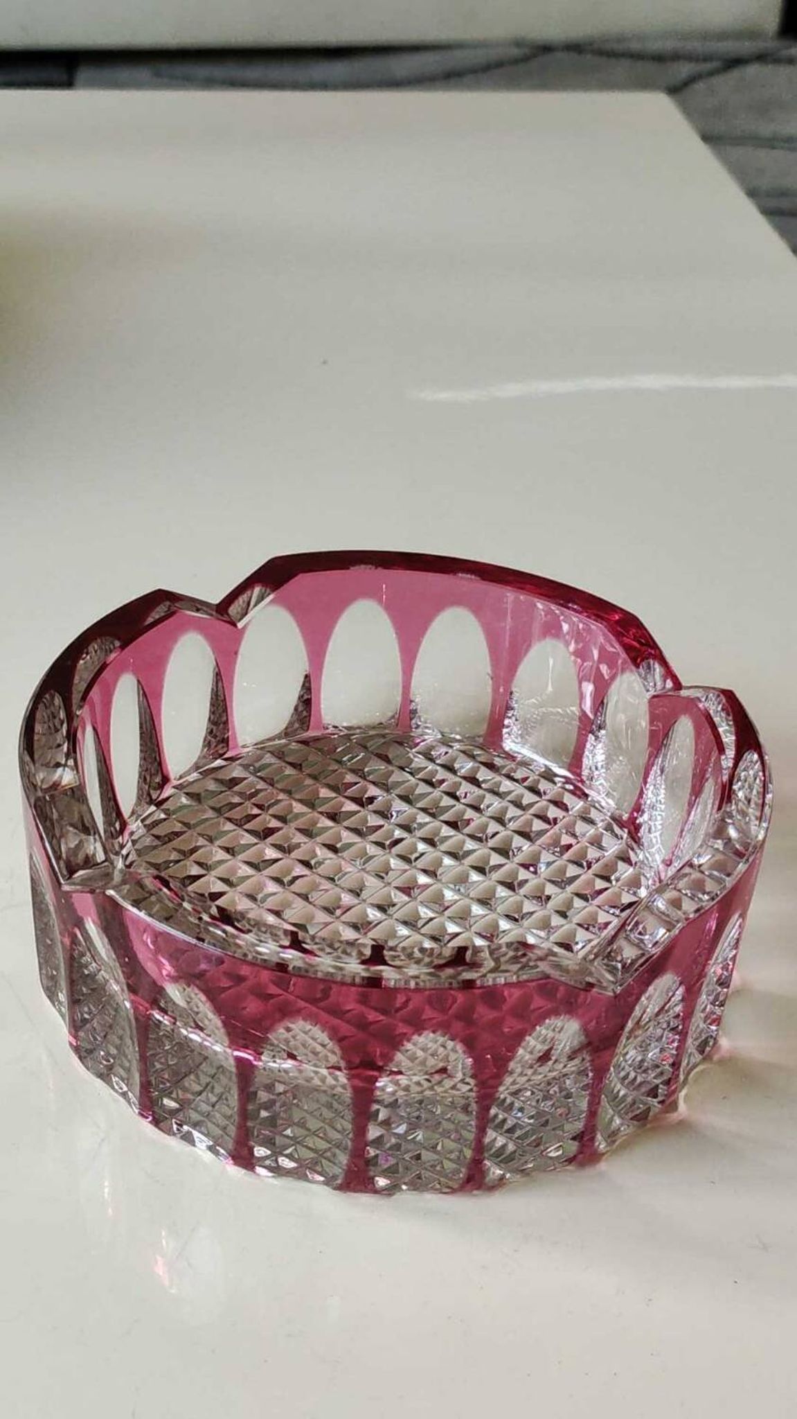 Large Val St-Lambert Ashtray/Vacuum Bin. Cranberry. Oval/Cross-hatched Patterns. Diam 15.5 cm