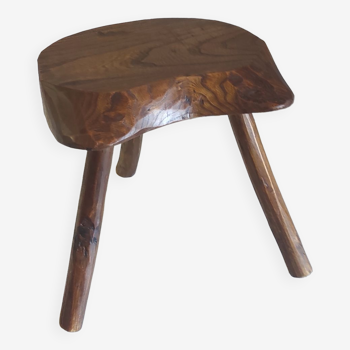 Tripod stool in solid elm