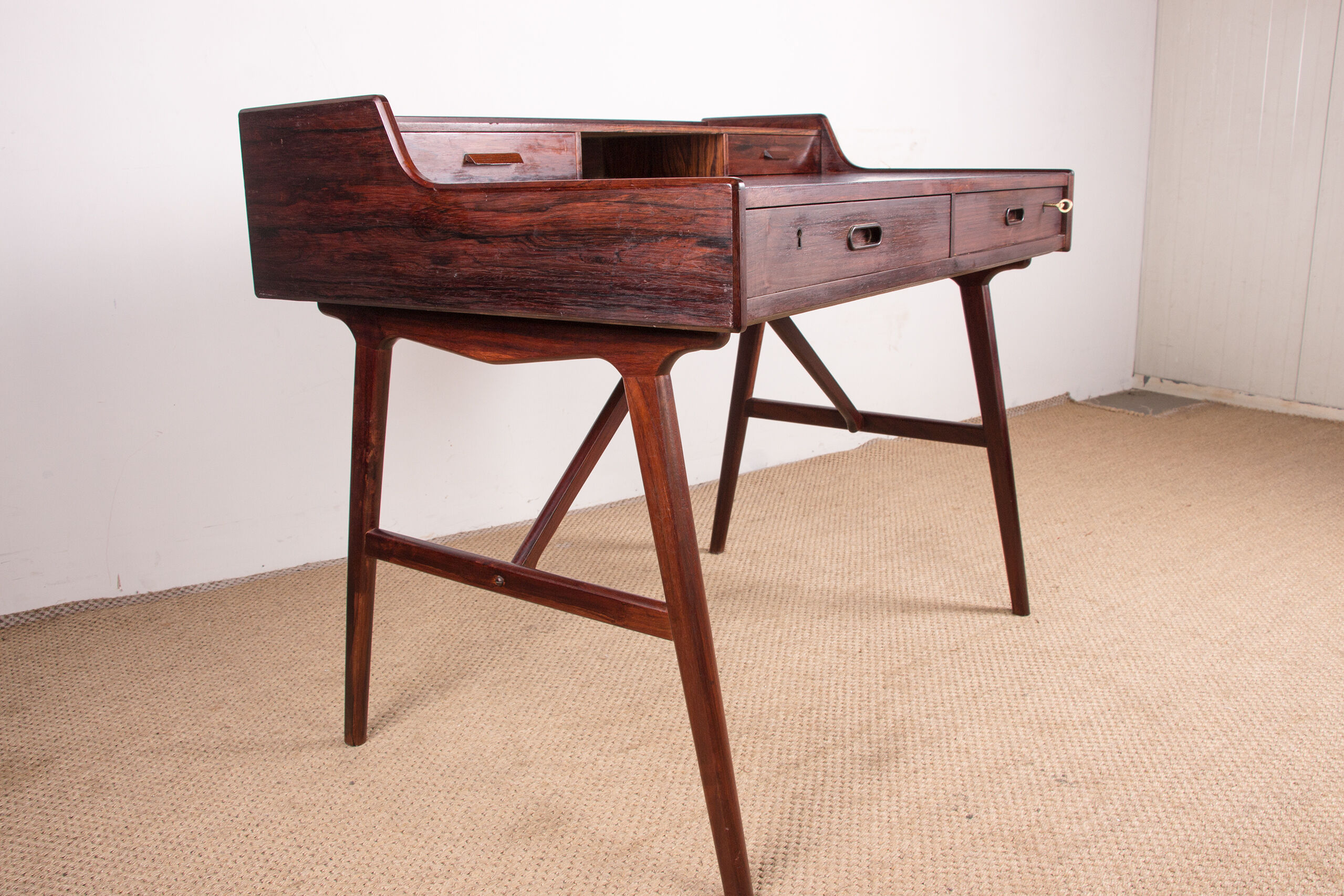 Danish rosewood desk, model 56 by Arne Wahl Iversen for Vinde Mobelfabrik 1960.