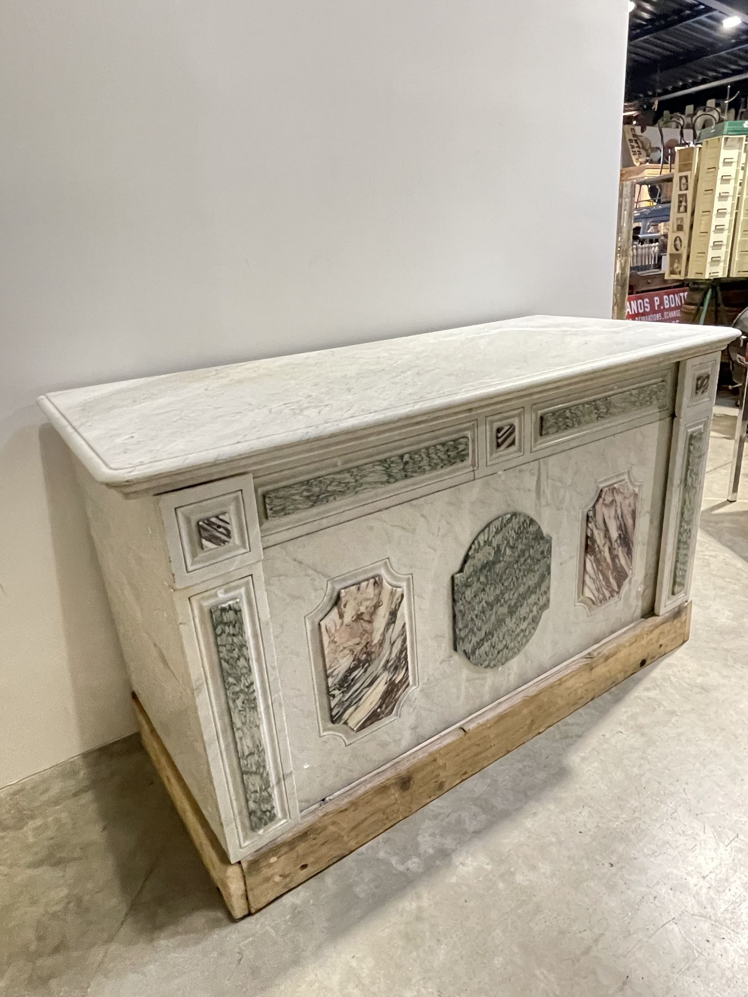 Meuble de métier comptoir marbre boucherie 1920