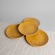 Lot de 4 assiettes à dessert en grès ocre / moutarde à motifs en relie