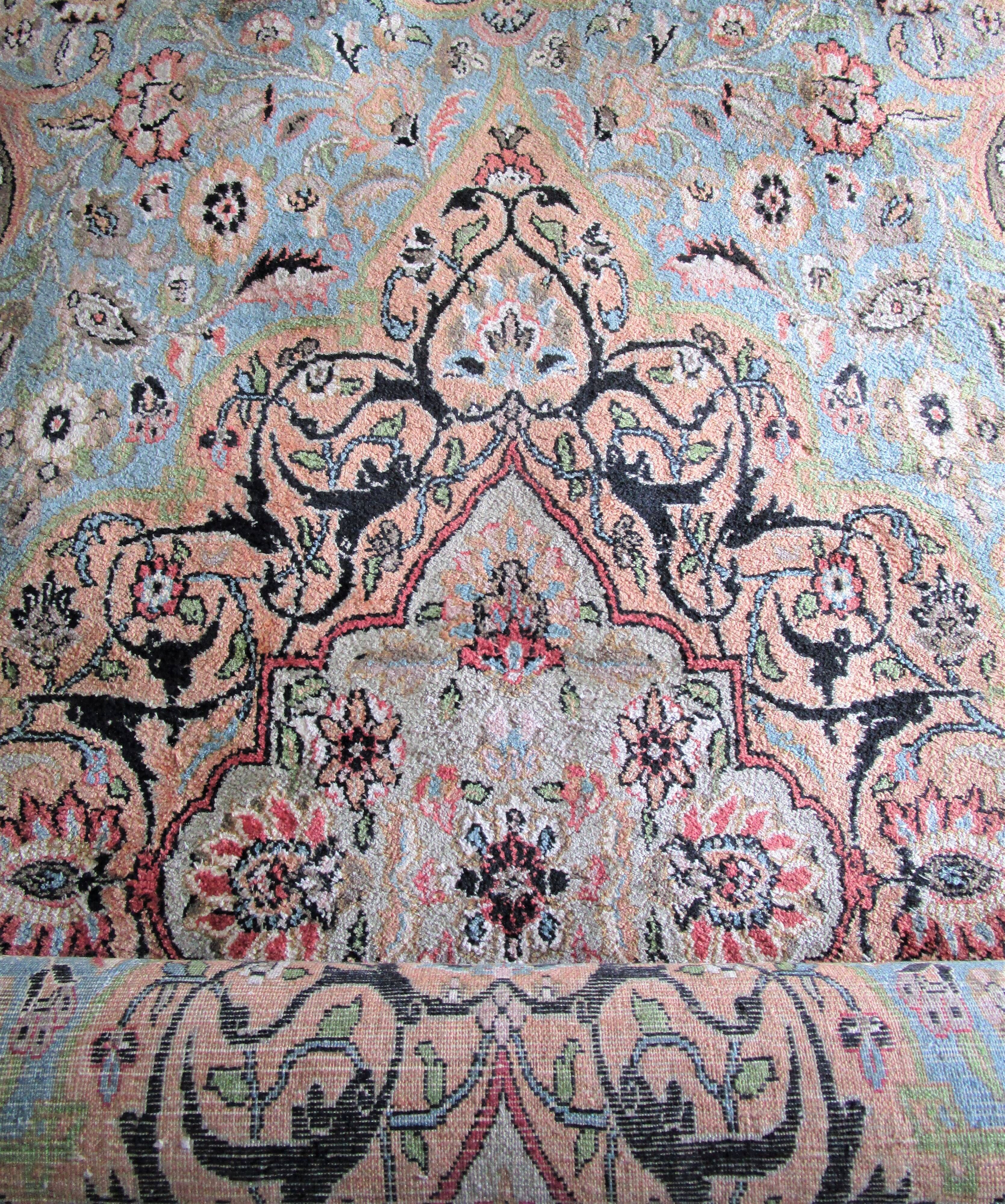 Silk cashmere rug pastel tones floral patterns India Kashmir vintage 181 cm x 286 cm