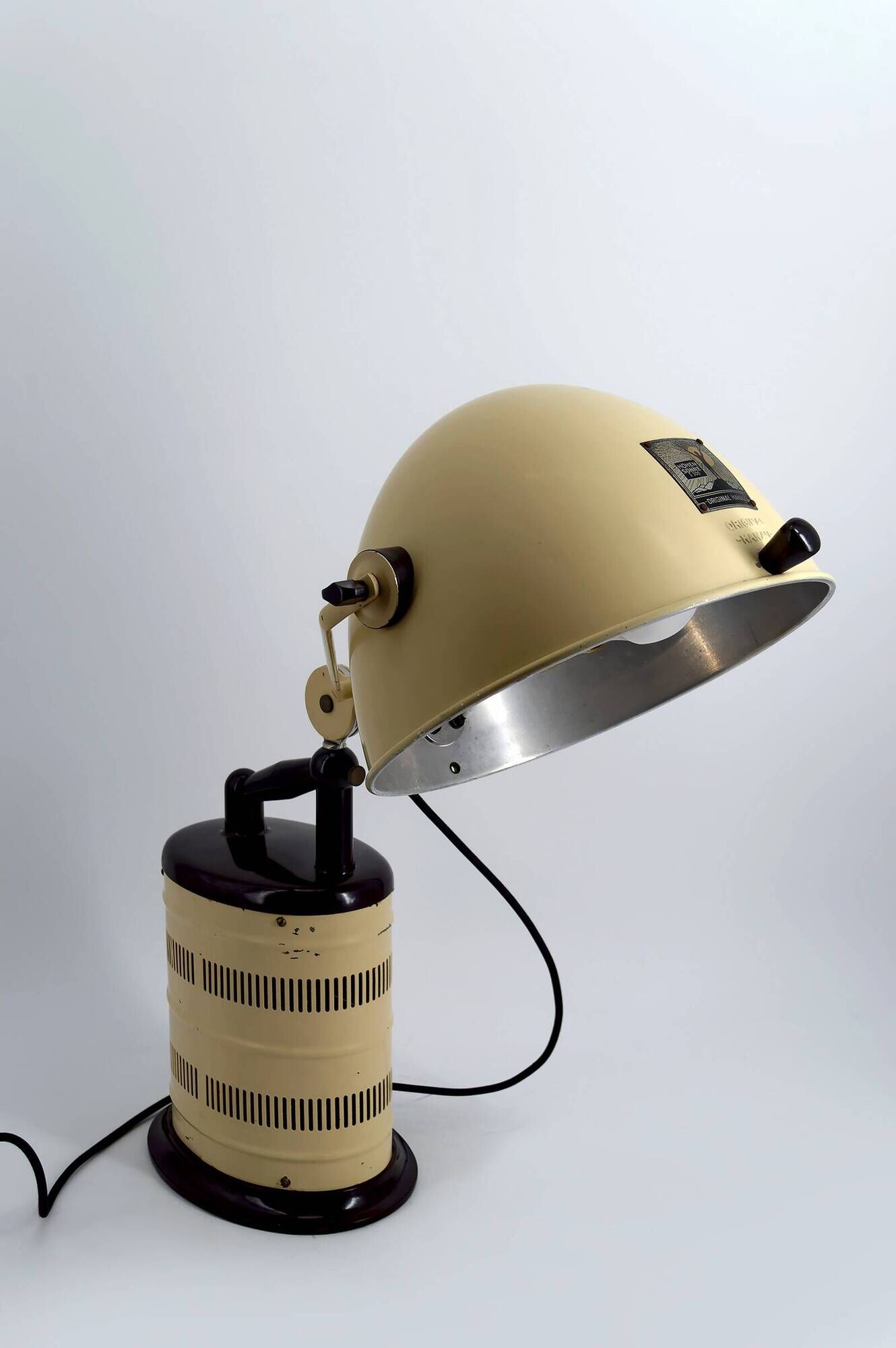 Medical lamp "Höhensonne" S300, Art Deco Bauhaus – Original Hanau