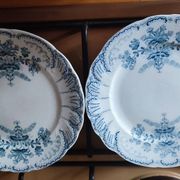 Paire d'assiettes à dessert Régence par saint Amand
