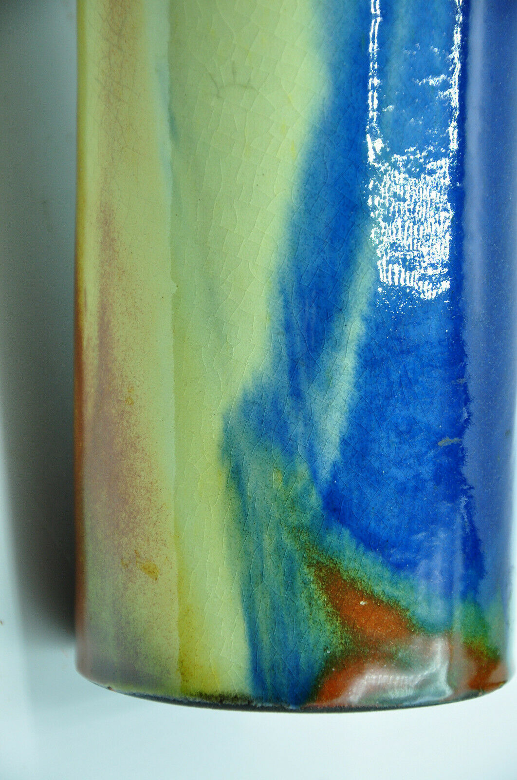 Vase bottle soliflore signed to identify contemporary multicolor design décor