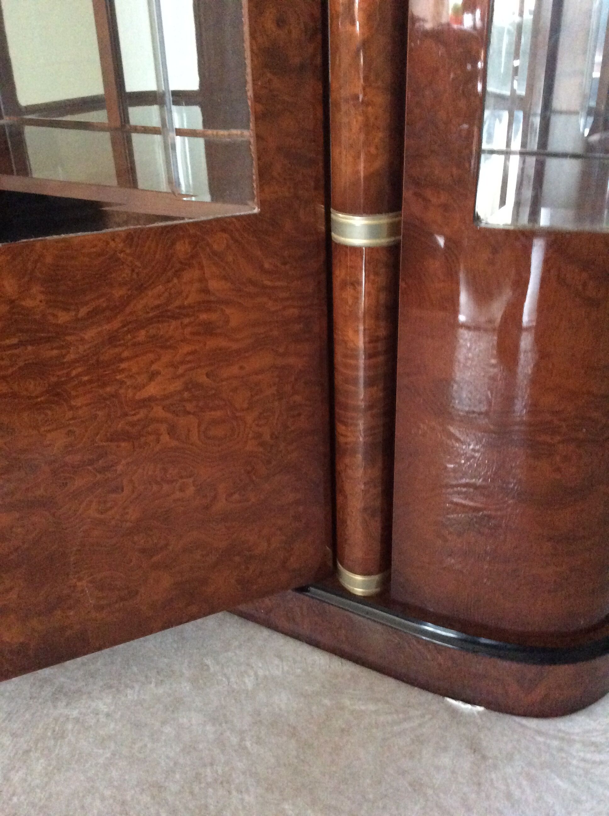 Window magnifier walnut