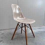 Set of 10 fibreglass & walnut DSW chairs, Charles & Ray Eames, Herman Miller, 60s-70s