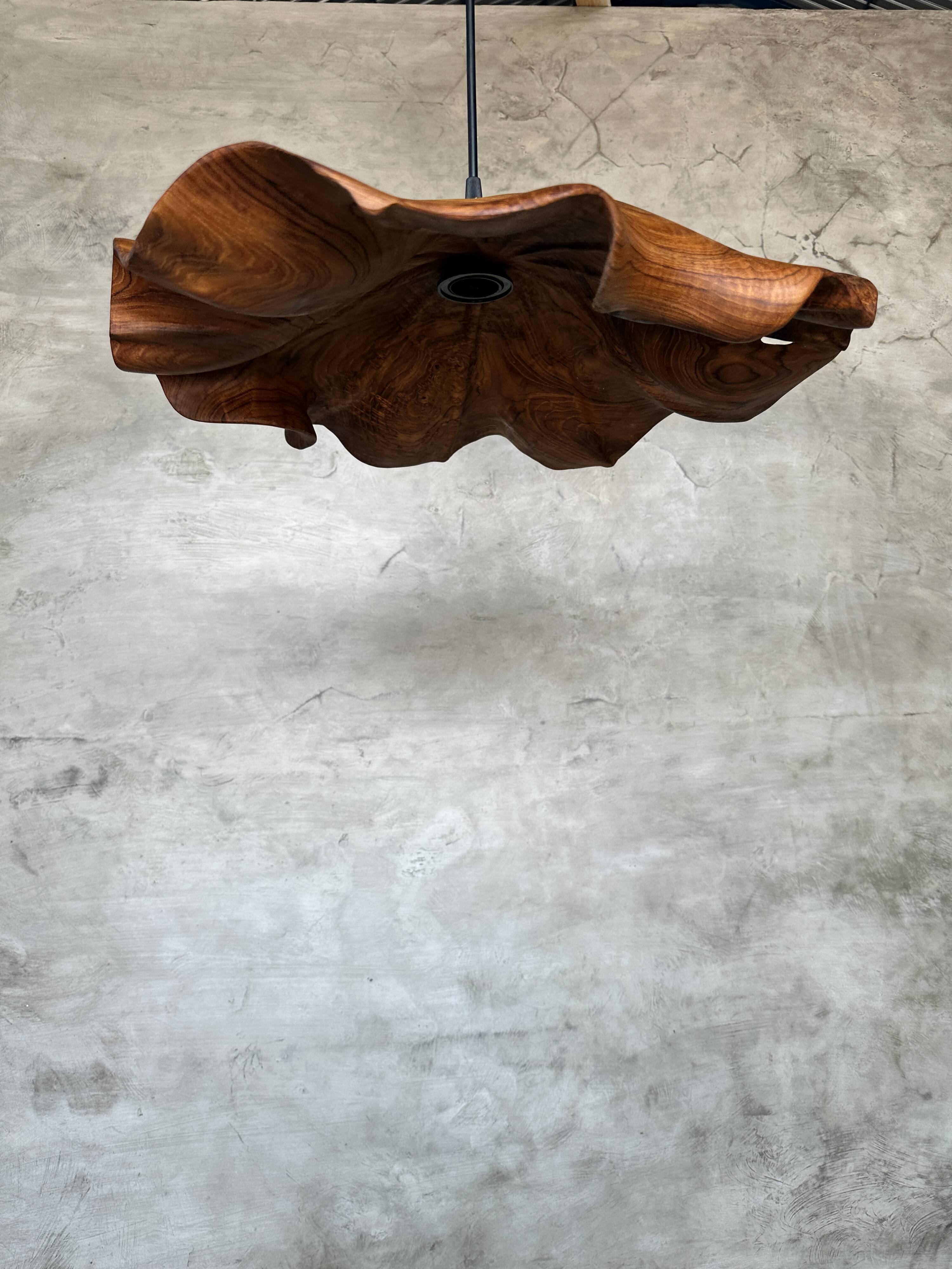 Large pendant light in corrugated teak leaf (Large D:60 H:20)