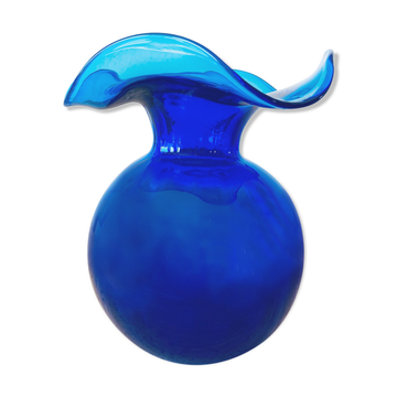 Vase bleu à collerette