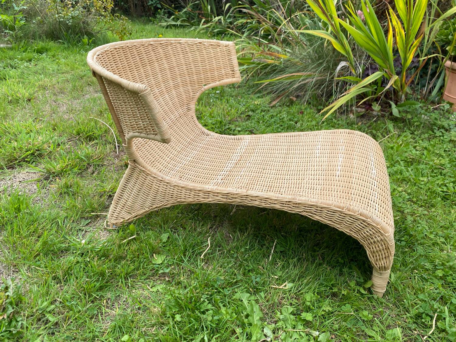 Ikea Savo rattan chaise longue