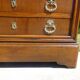 Commode 4 tiroirs, jolies poignées dorées