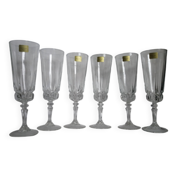 Set of 6 Luminarc champagne flutes from Arques glassworks