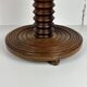 Table d'appoint brutaliste en bois tourné avec pressoir à vin