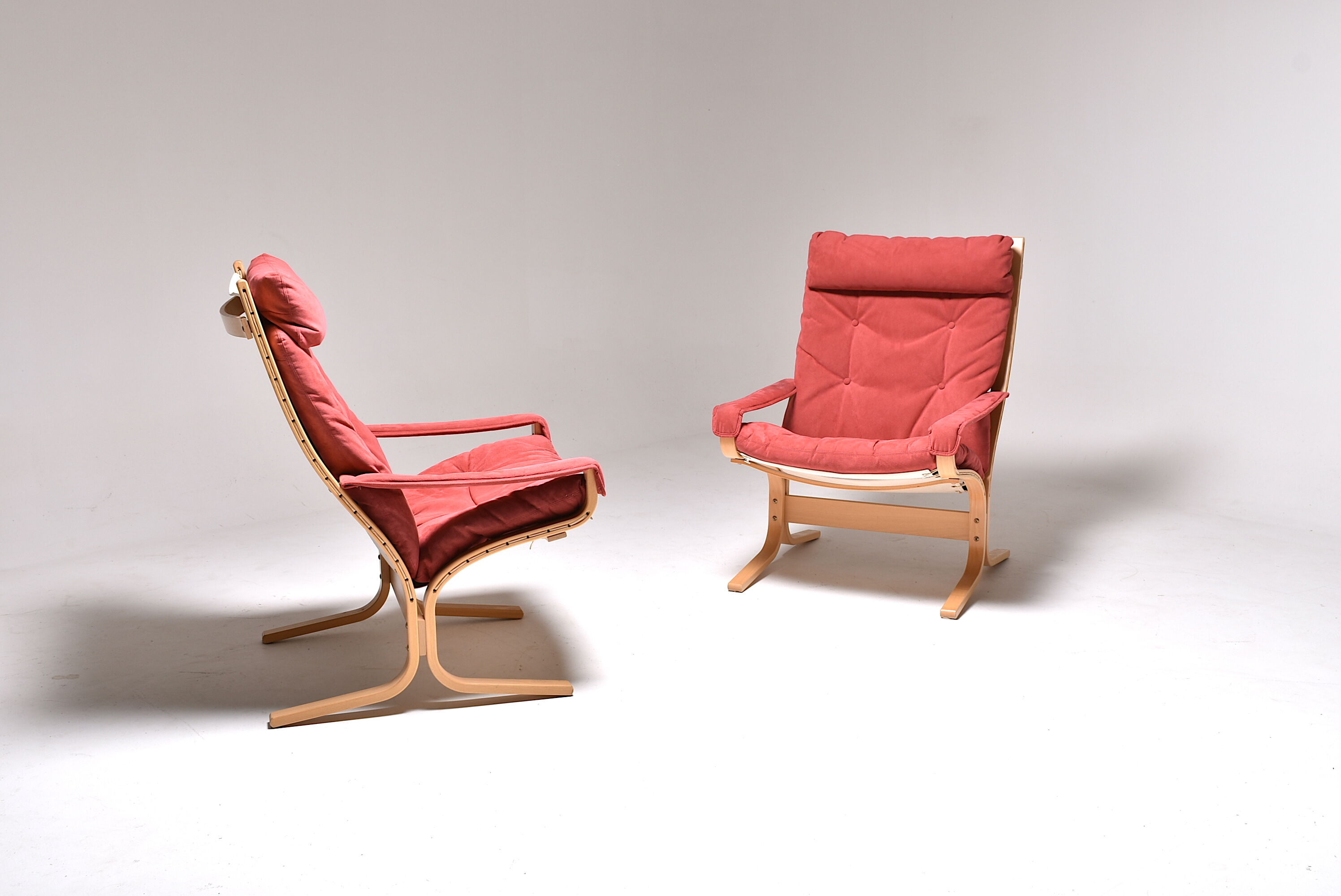 Pair of siesta Alcantara chairs by Ingmar Reilling for Westnofa